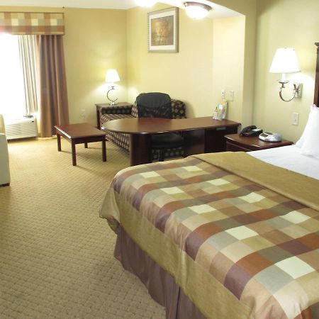 La Quinta Inn & Suites Fultondale Dış mekan fotoğraf