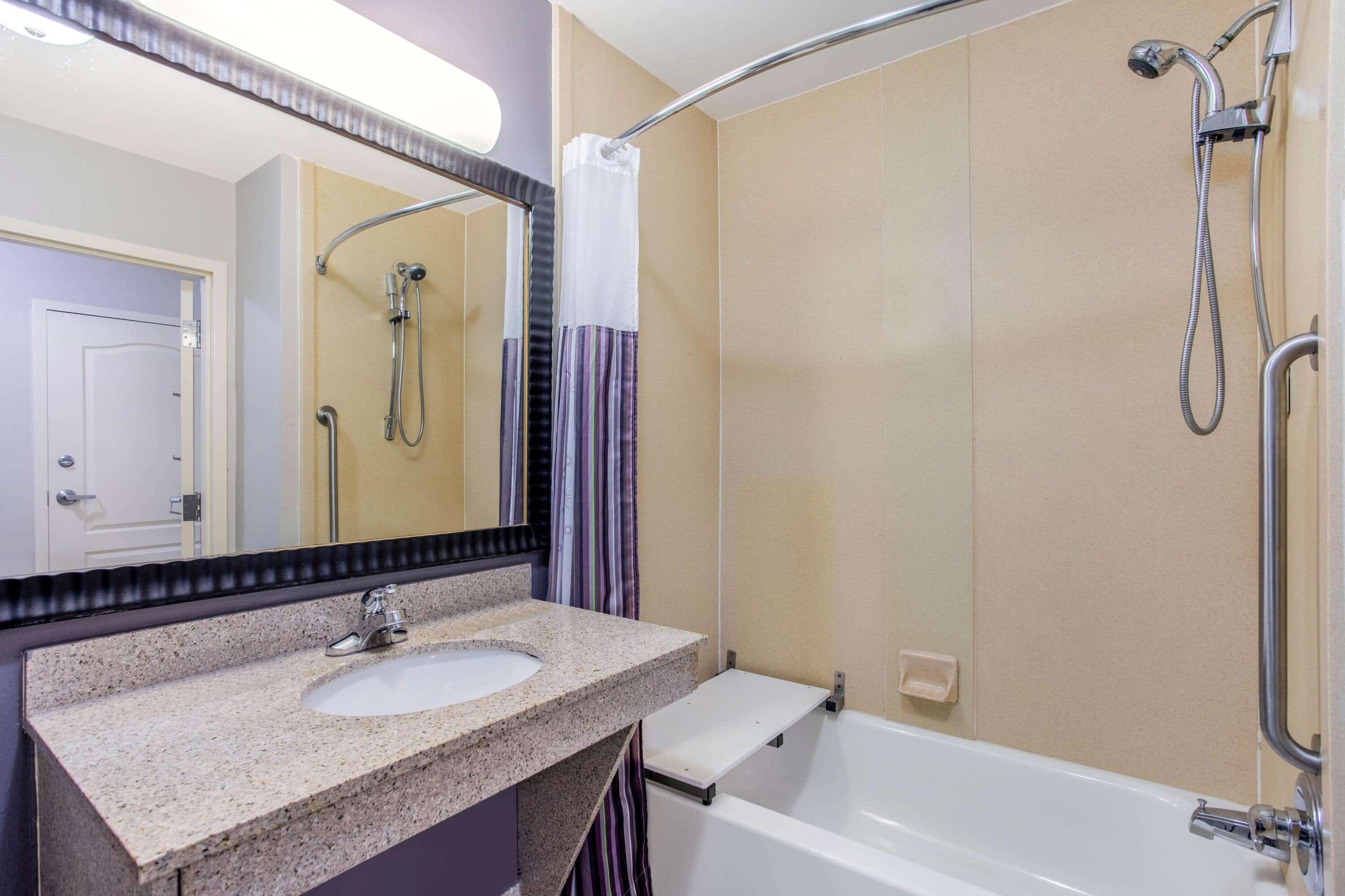 La Quinta Inn & Suites Fultondale Dış mekan fotoğraf
