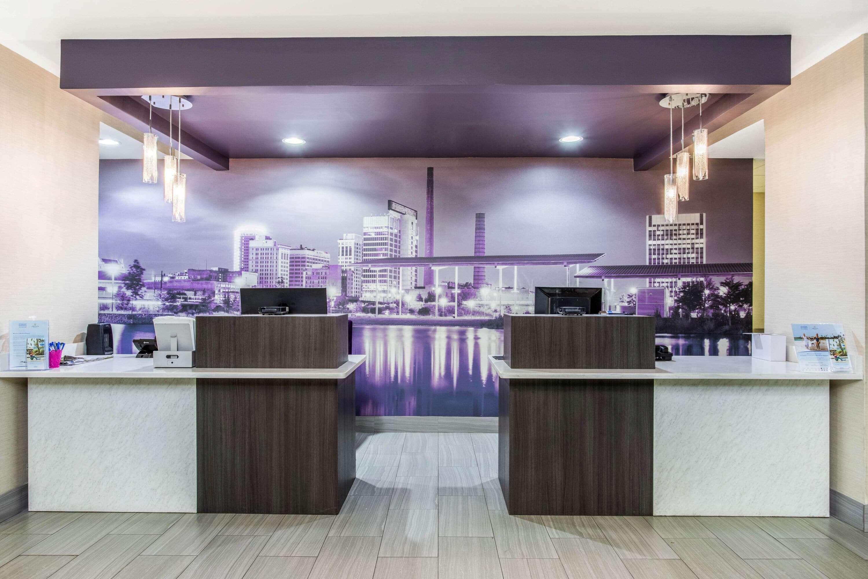La Quinta Inn & Suites Fultondale Dış mekan fotoğraf