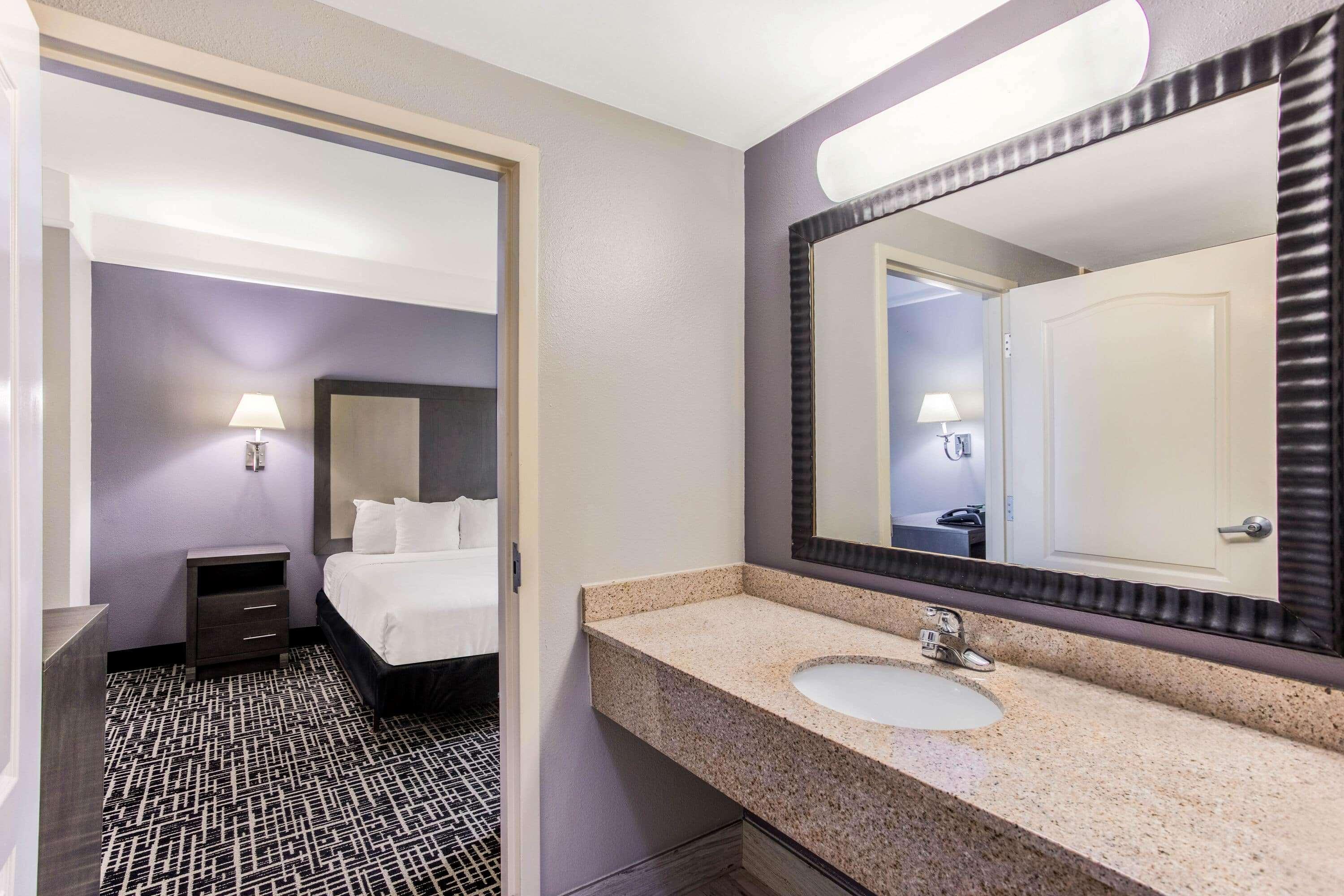 La Quinta Inn & Suites Fultondale Dış mekan fotoğraf